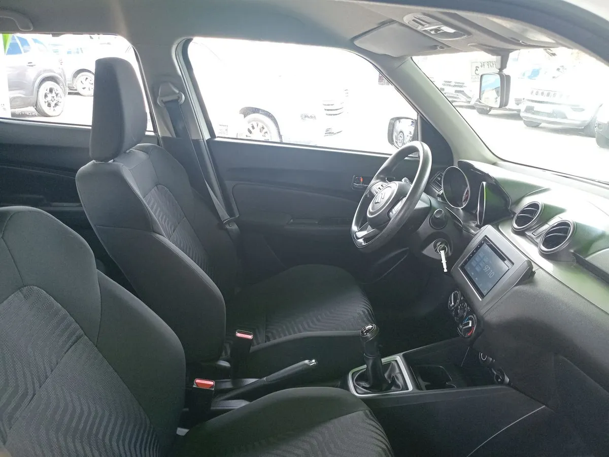 Suzuki Swift 1.2 Gl Sport 4x2 Hb Mt 5p año 2021