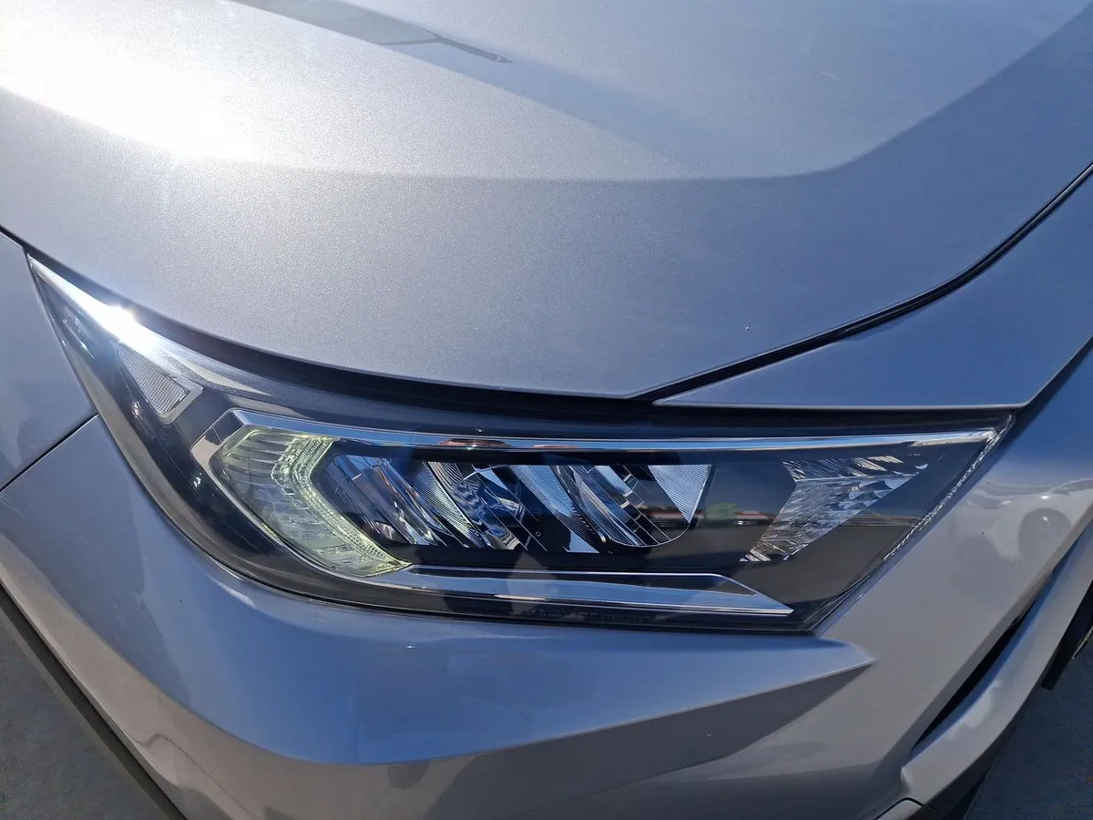 Toyota Rav 4 2.0 Le 4x2 Mt 5p año 2024