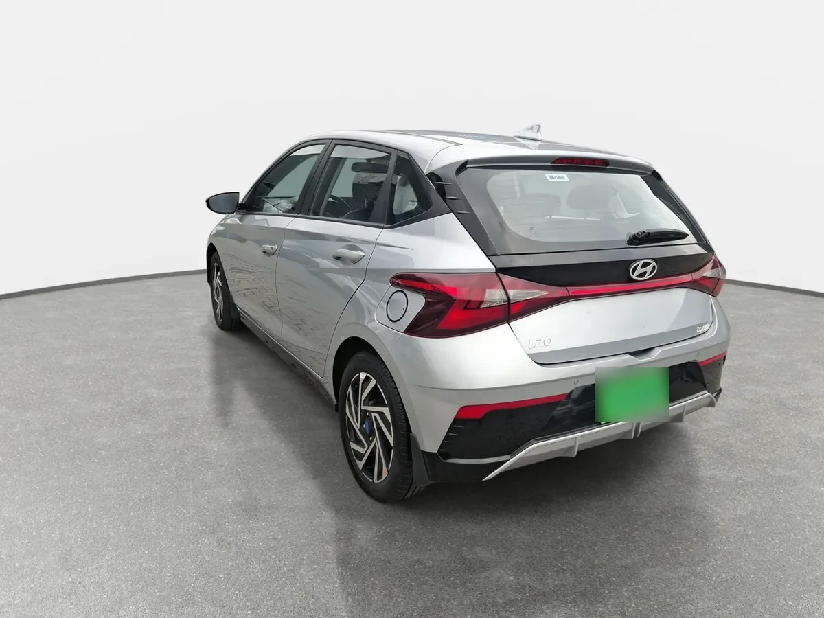 Hyundai I20 1.4 Plus Fl Bi3 4x2 Hb Mt 5p año 2025