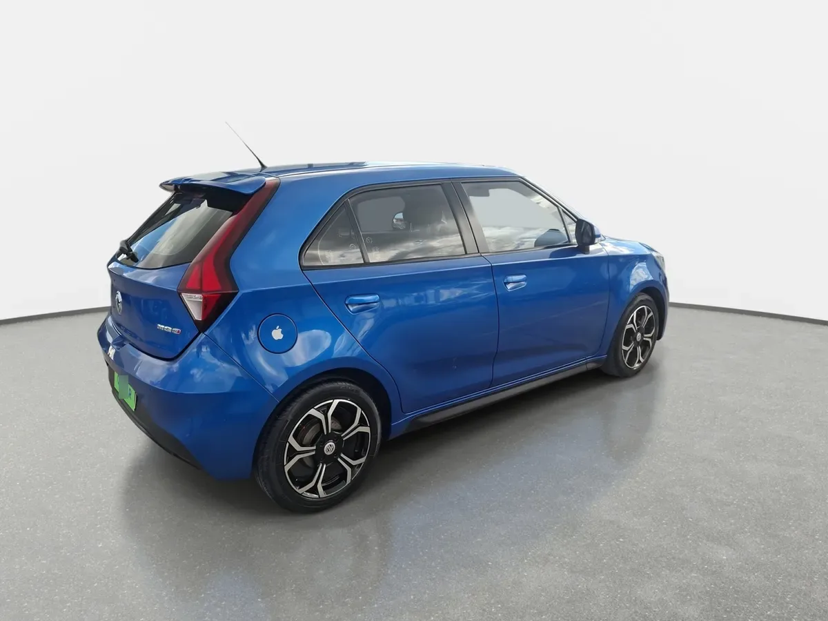 MG Mg 3 1.5 Comfort 4x2 Hb Mt 5p año 2021