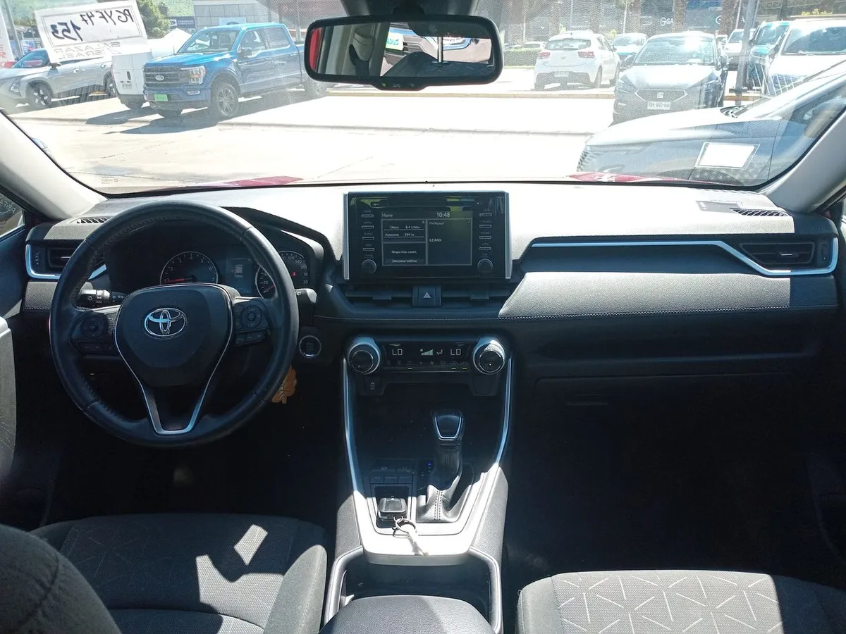Toyota Rav 4 2.0 Xle 4x2 A20xle2c Cvt At 5p año 2021
