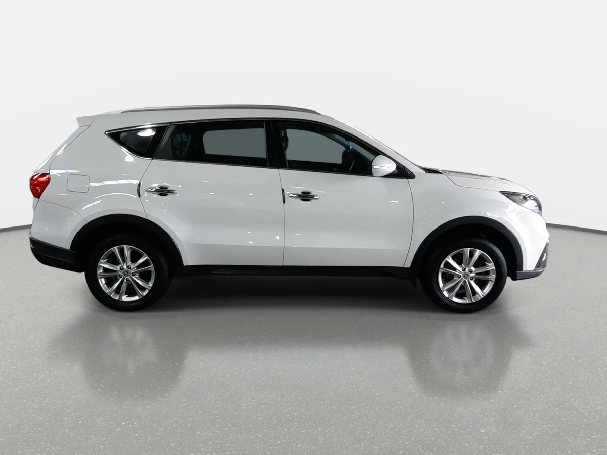 DFSK 580 1.8 Comfort 4x2 Mt 5p año 2022