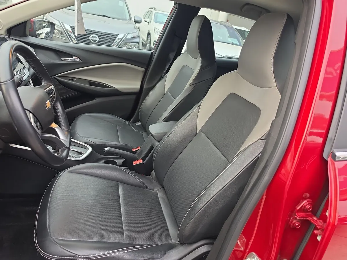 Chevrolet Onix 1.0t Premier S 4x2 Hb At 5p año 2025