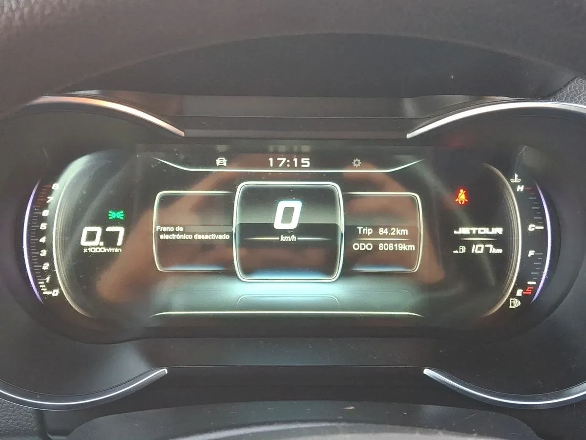 Jetour X70 1.5t Gl 4x2 Mt 5p año 2022