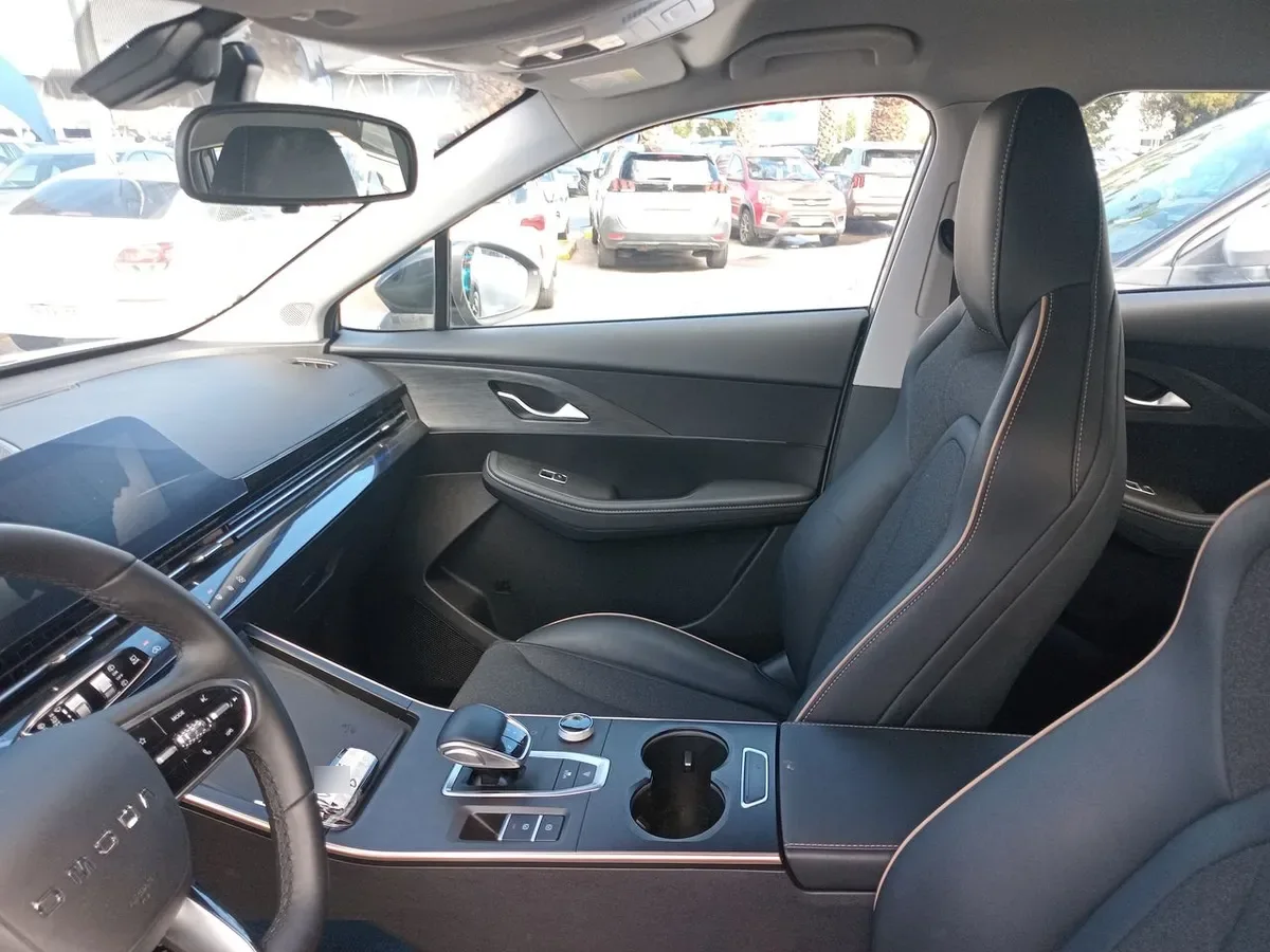 Omoda C5 1.5t Comfort 4x2 Cvt At 5p año 2026
