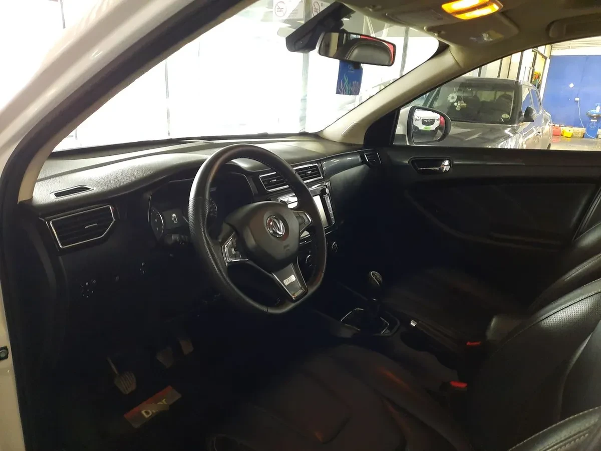 DFSK 580 1.8 Comfort 4x2 Mt 5p año 2022