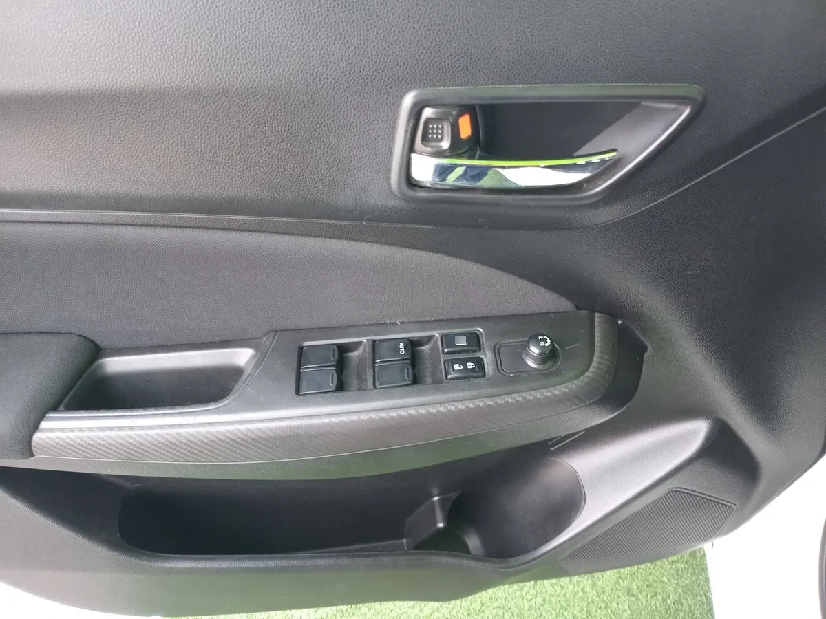 Suzuki Swift 1.2 Gl Sport 4x2 Hb Mt 5p año 2021