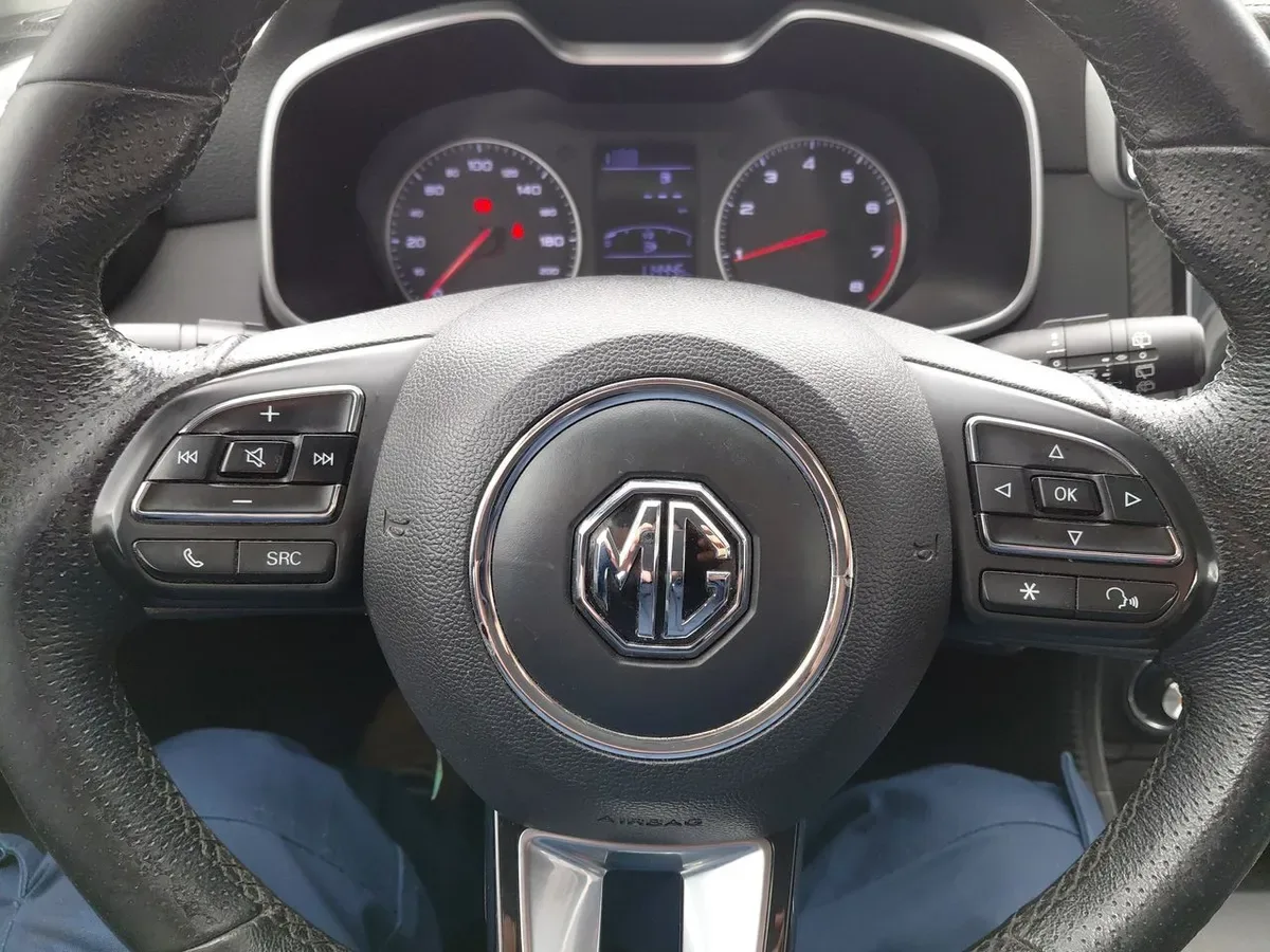 MG Mg Zs 1.5 Comfort 4x2 Mt 5p año 2023