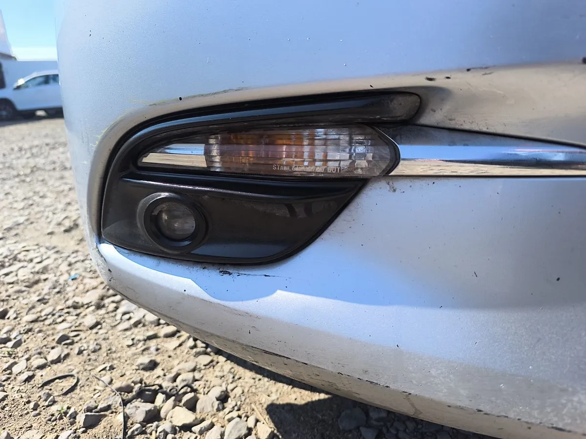 Mazda 3 2.0 V 4x2 Sdn Sunroof 6at 4p año 2017