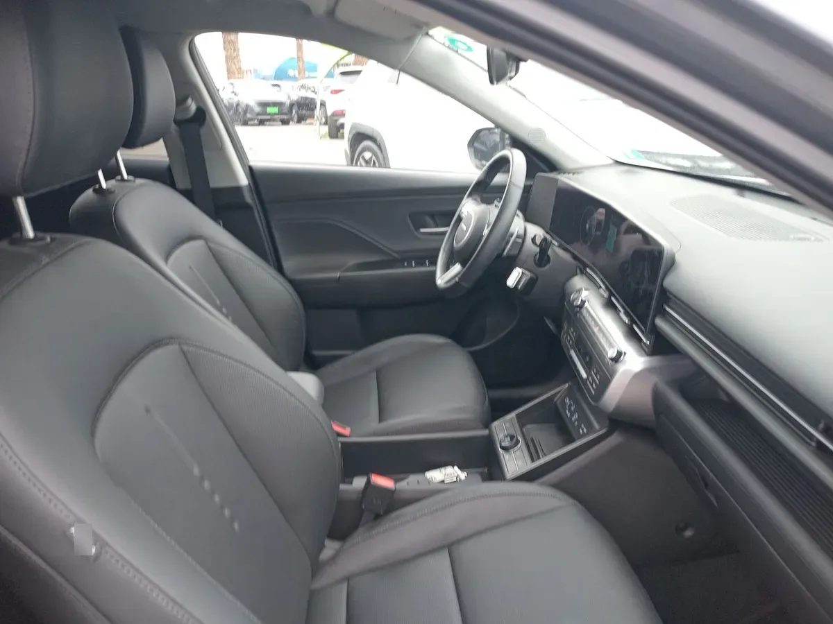 Hyundai Kona 1.6 Sx2 Design Hybrid 4x2 At 5p año 2026