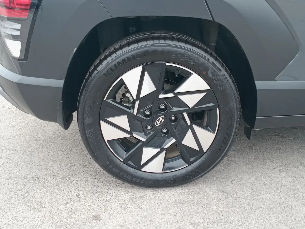 Hyundai Kona 1.6 Sx2 Design Hybrid 4x2 At 5p año 2026