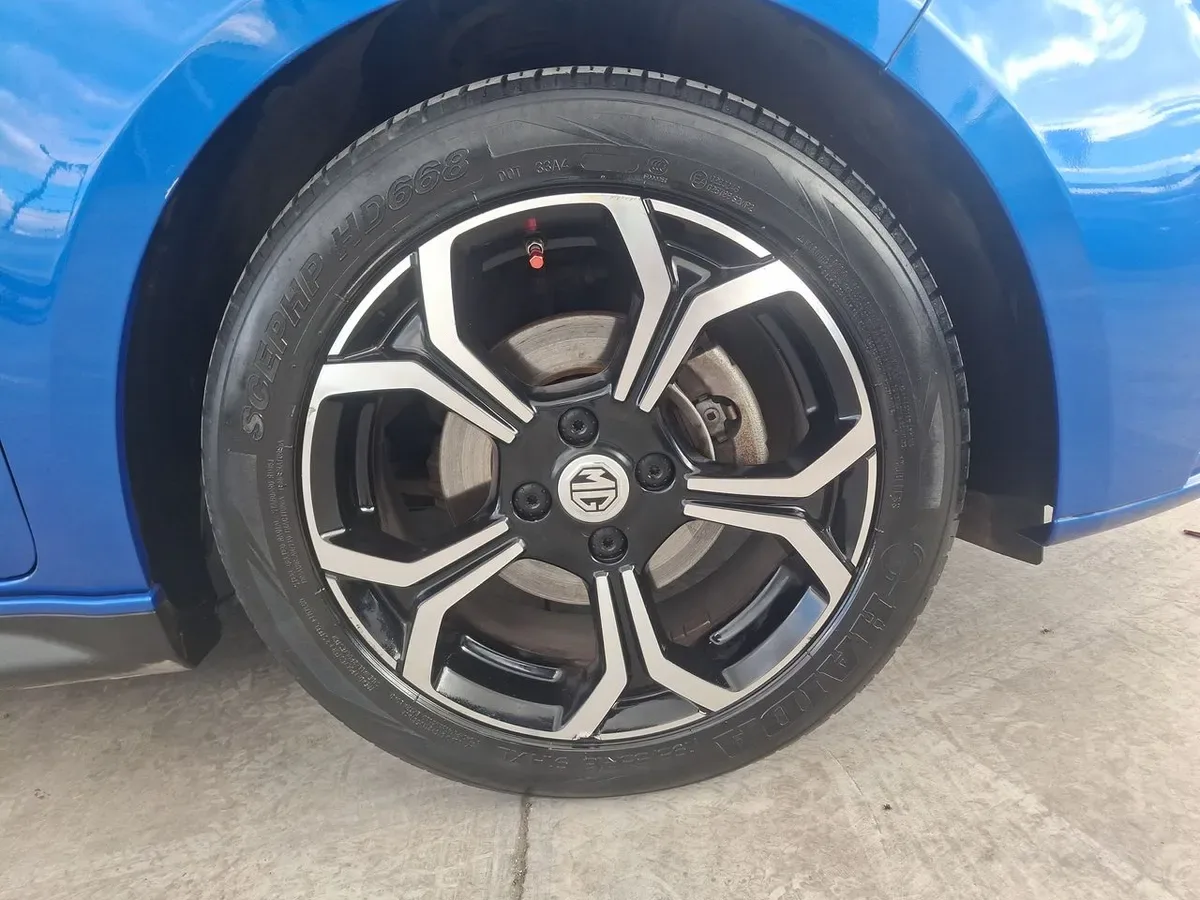 MG Mg 3 1.5 Comfort 4x2 Hb Mt 5p año 2021