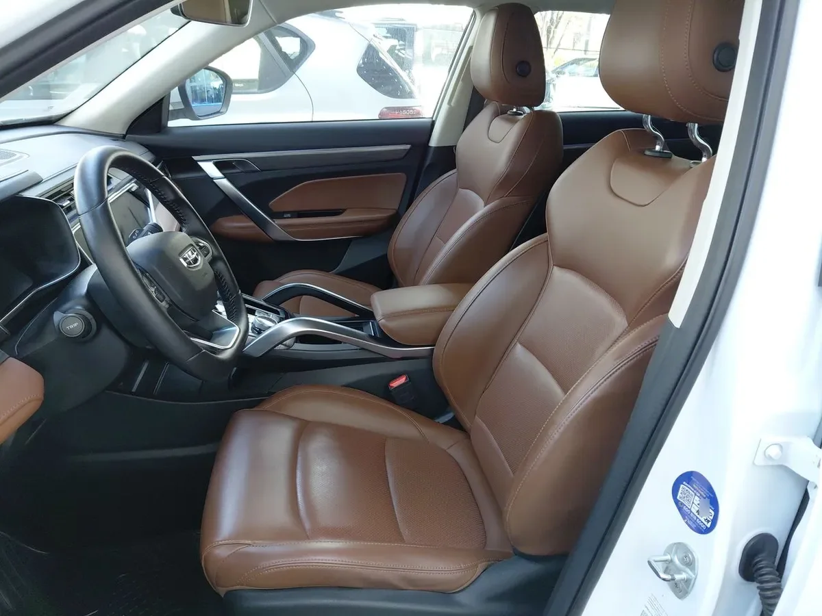 Geely Azkarra 1.5t Luxury 4x4 Dct 7at 5p año 2022