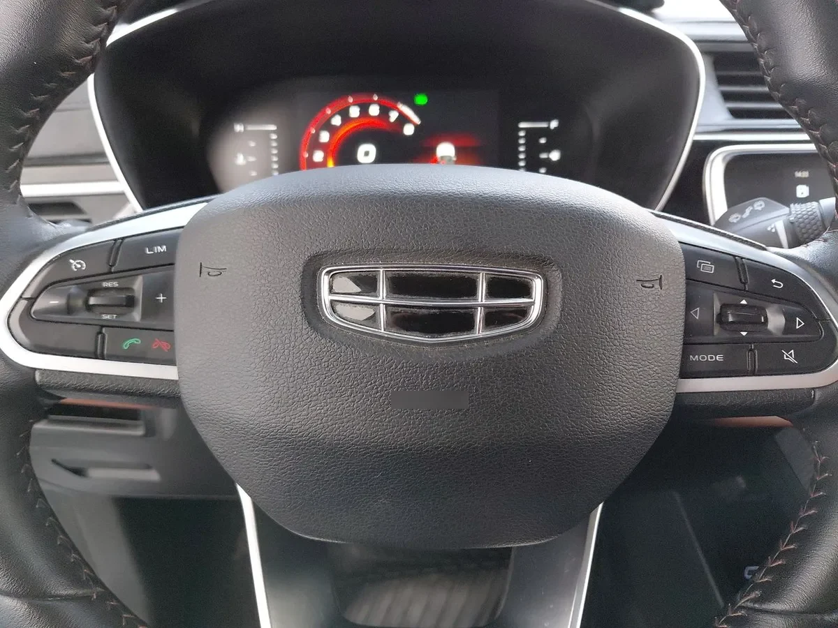 Geely Azkarra 1.5t Luxury 4x4 Dct 7at 5p año 2022