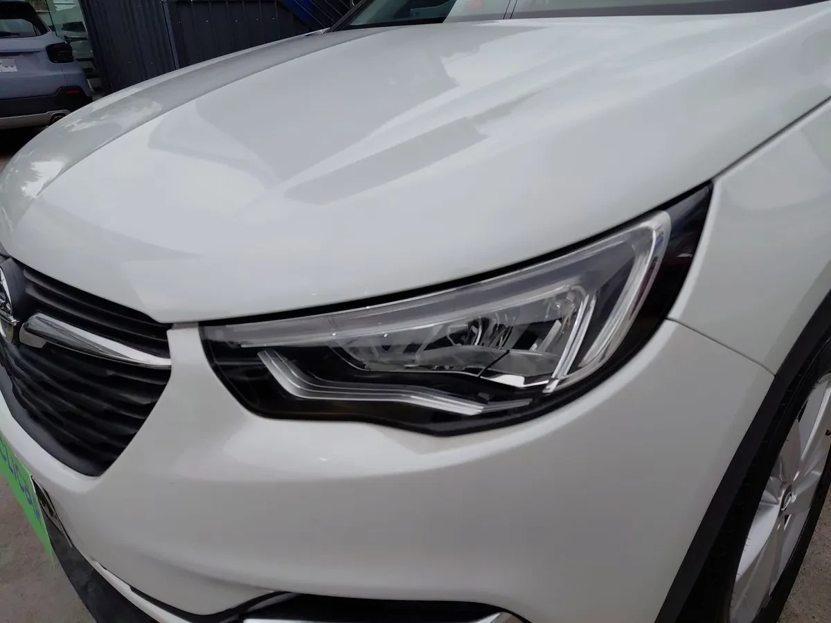 Opel Grandland 1.2t Dynamic 4x2 Mt6 5p año 2021