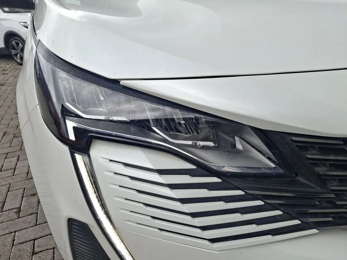 Peugeot 3008 1.2 Active Pack Puretech 130 4x2 Mt6 5p año 2023
