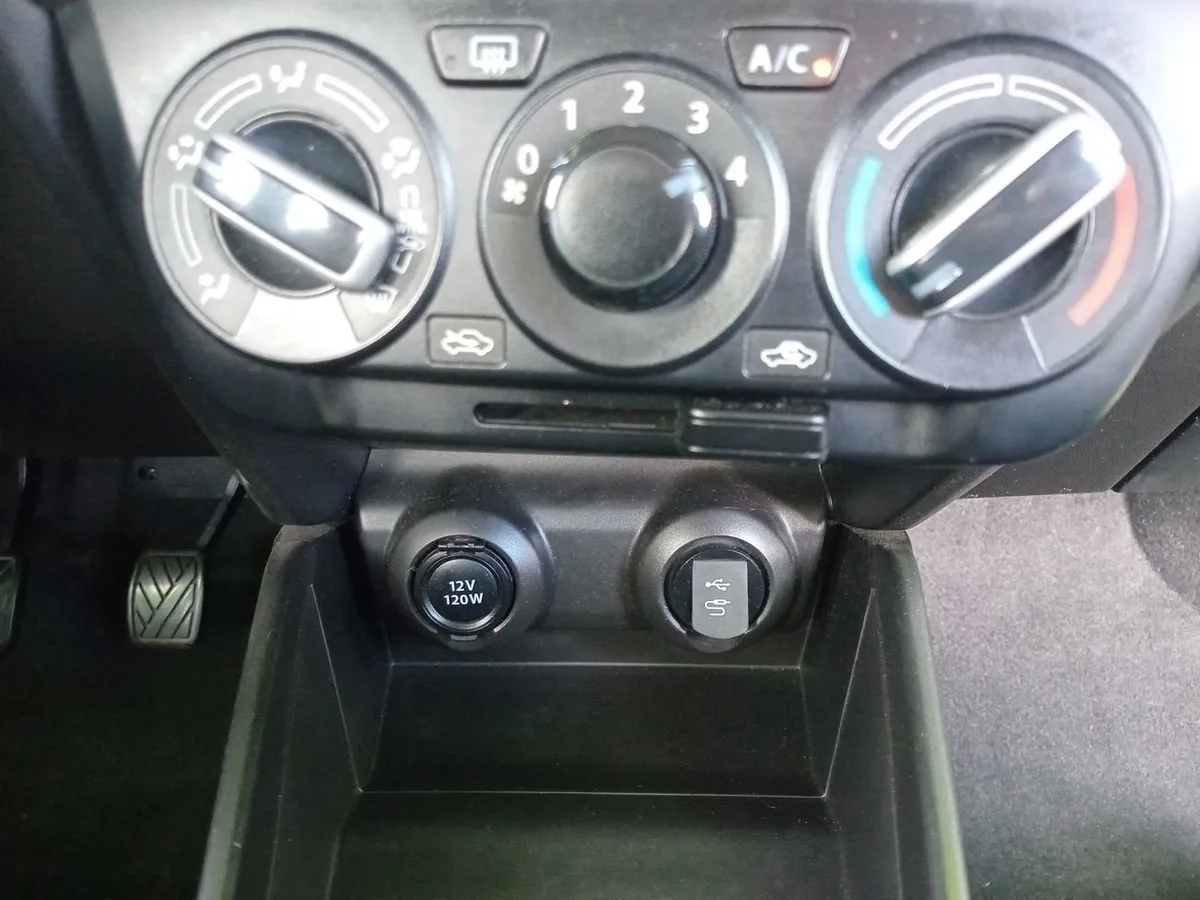 Suzuki Swift 1.2 Gl Sport 4x2 Hb Mt 5p año 2021