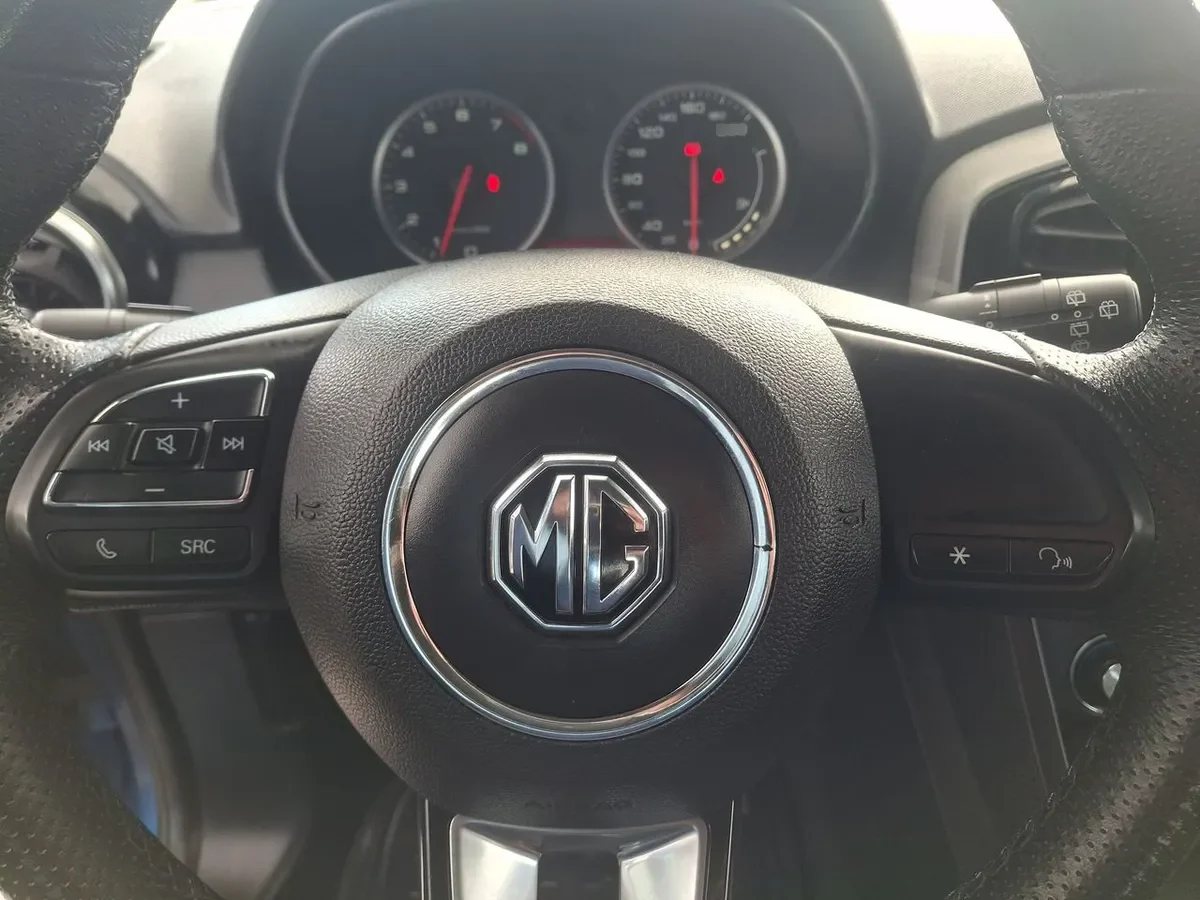 MG Mg 3 1.5 Comfort 4x2 Hb Mt 5p año 2021