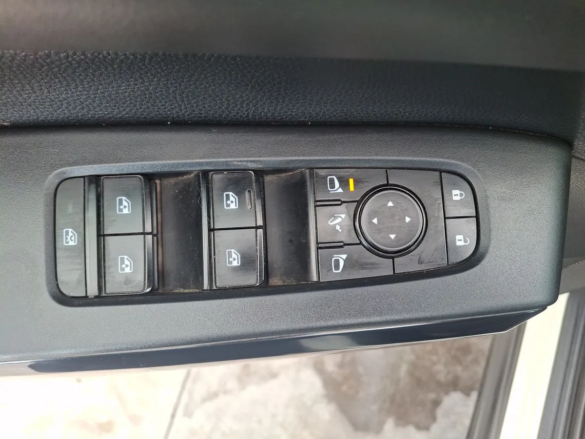 Nissan Pathfinder 3.5 Sense 2wd Cvt At 5p año 2024
