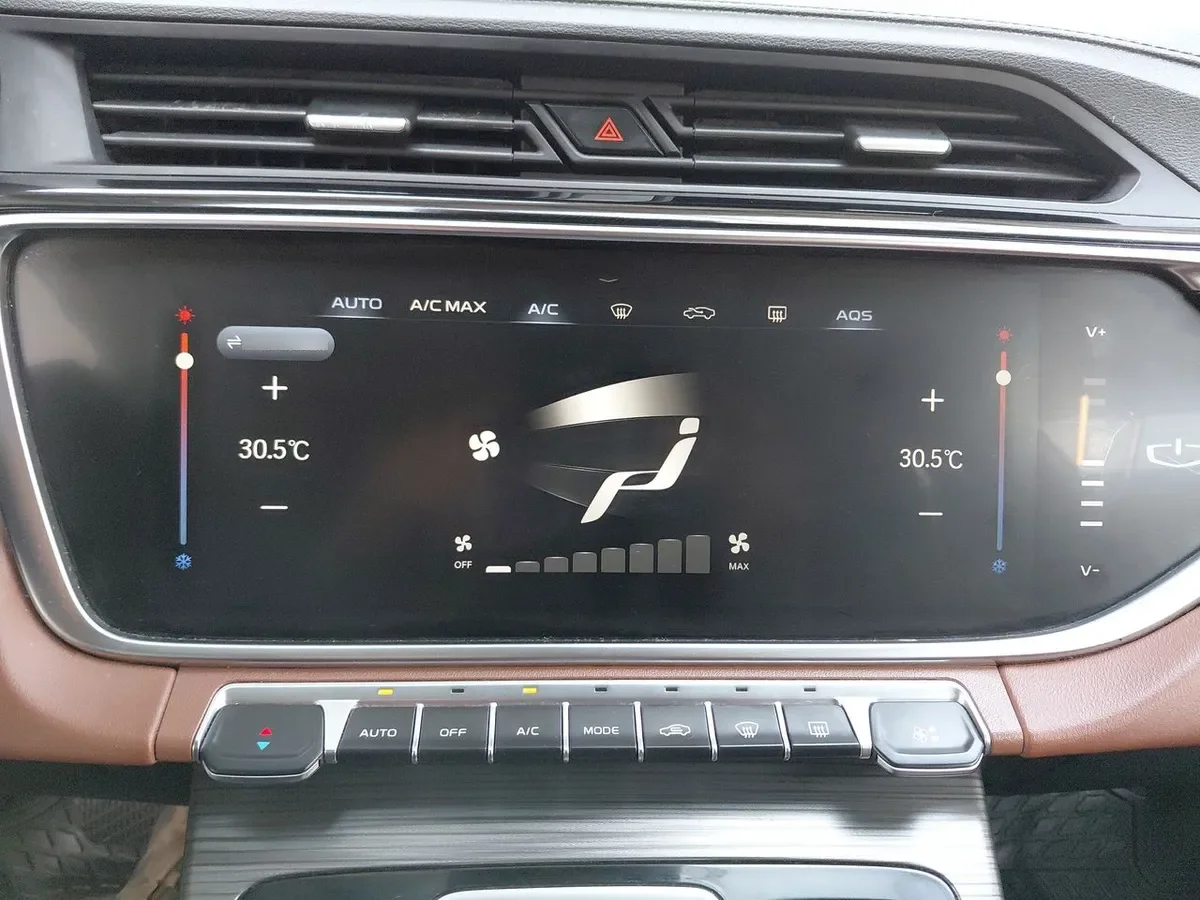 Geely Azkarra 1.5t Luxury 4x4 Dct 7at 5p año 2022