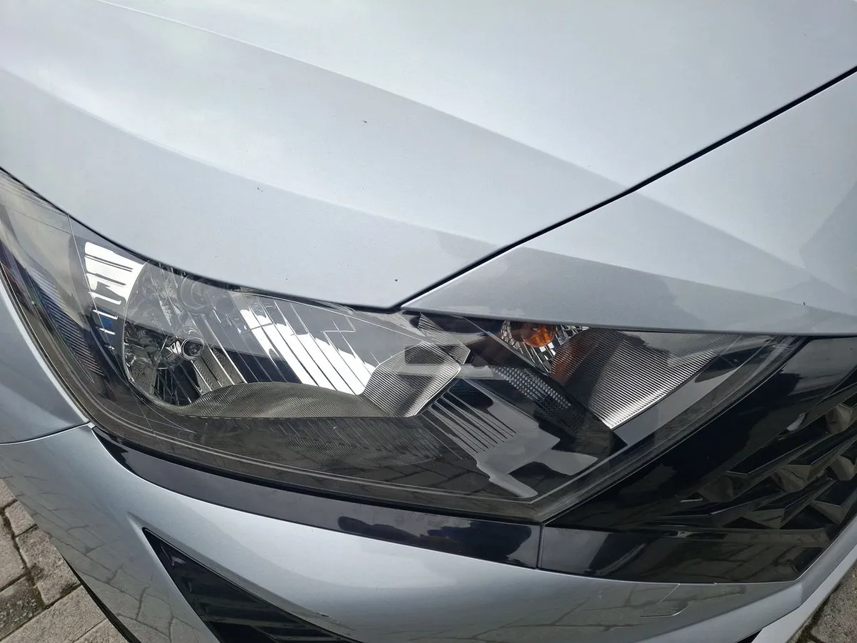 Hyundai I20 1.4 Plus Fl Bi3 4x2 Hb Mt 5p año 2025