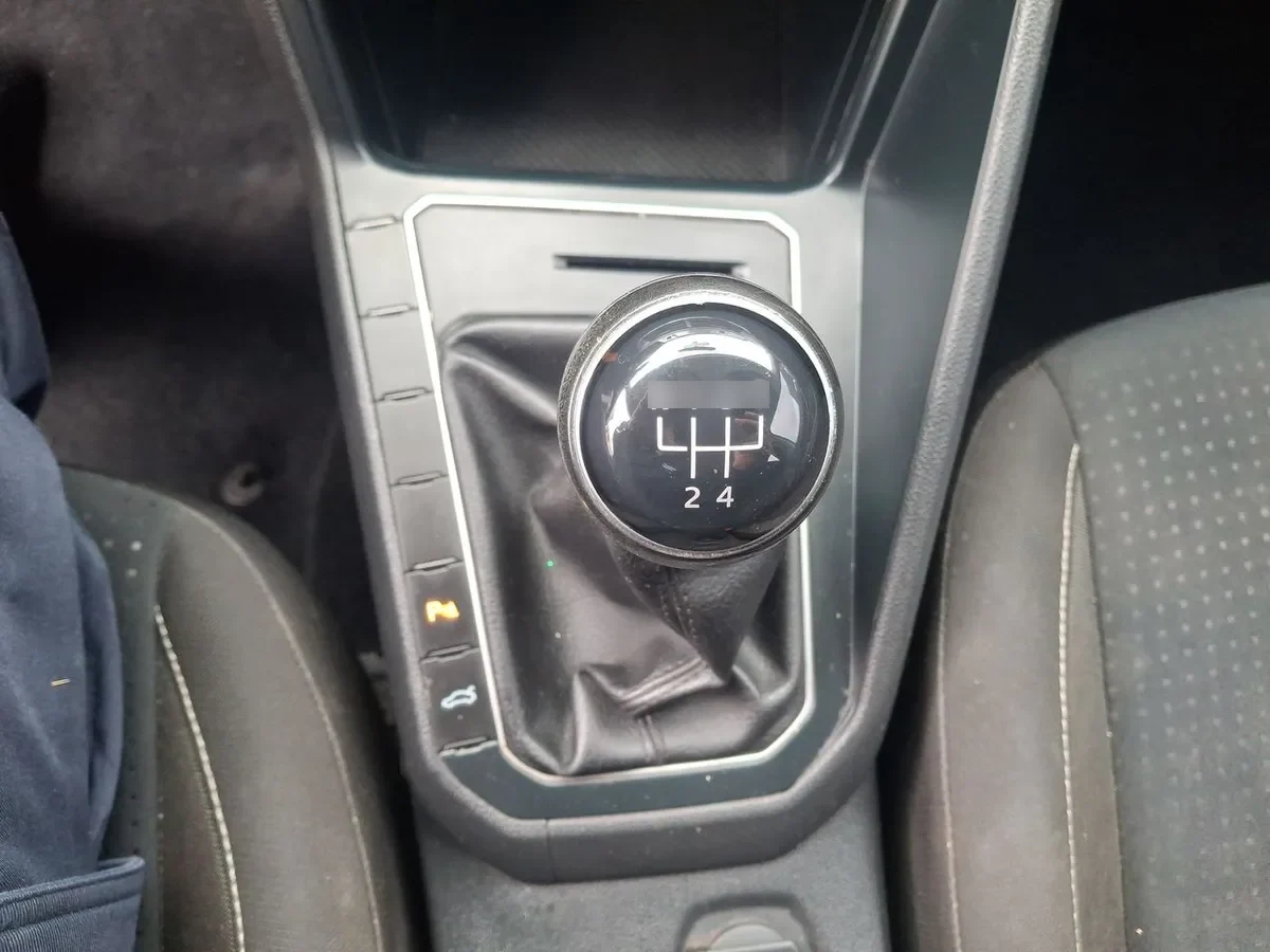 Volkswagen Polo 1.6 Comfortline 4x2 Mt5 5p año 2021