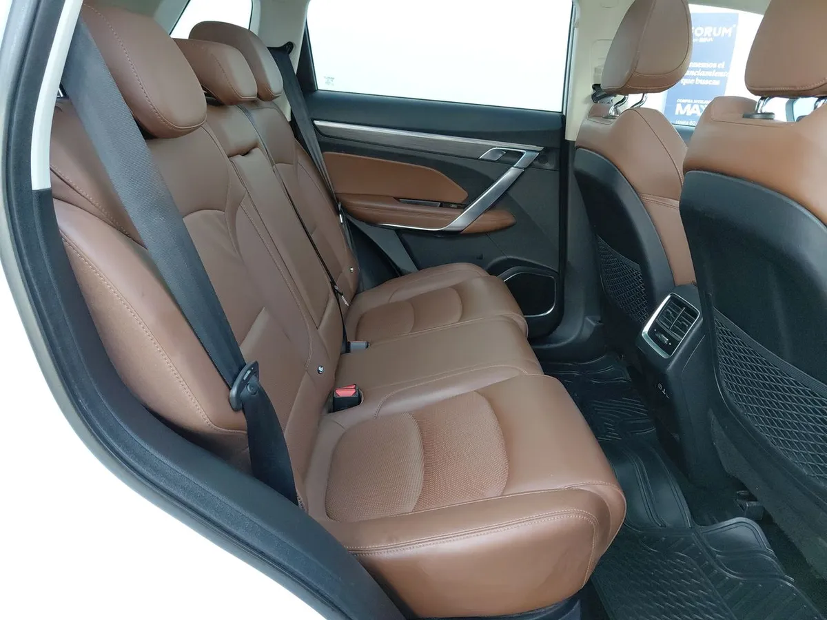 Geely Azkarra 1.5t Luxury 4x4 Dct 7at 5p año 2022