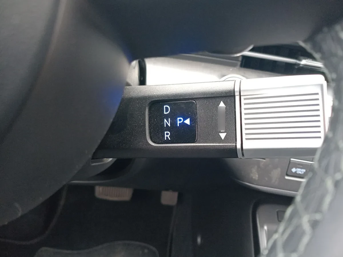 Hyundai Kona 1.6 Sx2 Design Hybrid 4x2 At 5p año 2026
