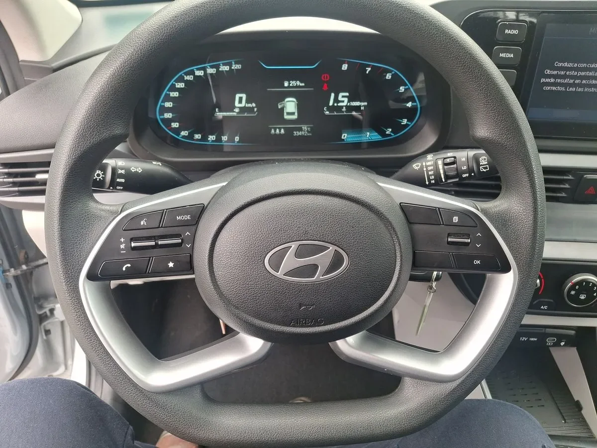 Hyundai I20 1.4 Plus Fl Bi3 4x2 Hb Mt 5p año 2025