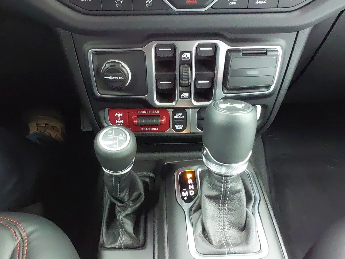 Jeep Wrangler 2.0 Rubicon 4wd At 4p año 2026
