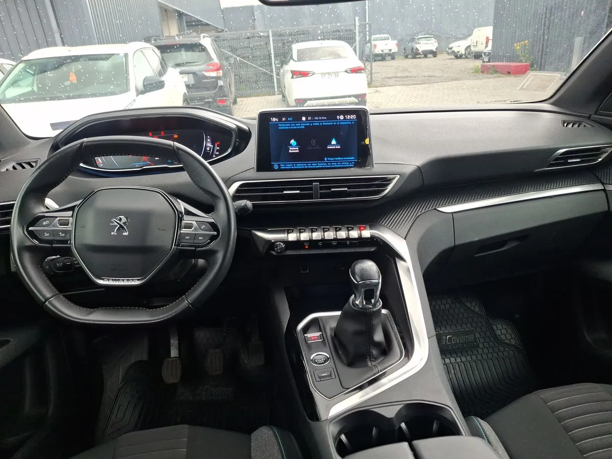 Peugeot 3008 1.2 Active Pack Puretech 130 4x2 Mt6 5p año 2023
