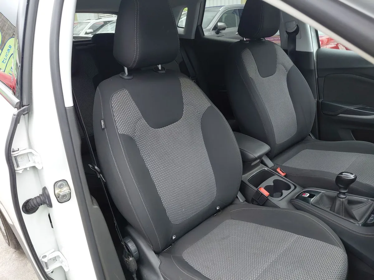 Opel Grandland 1.2t Dynamic 4x2 Mt6 5p año 2021