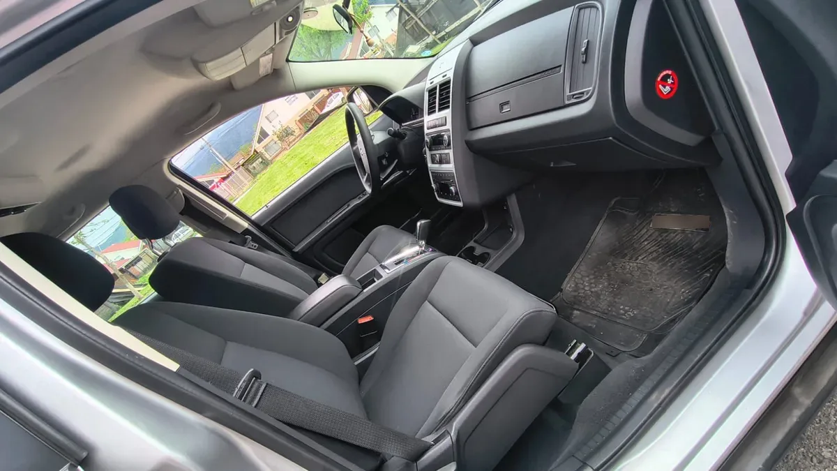 DODGE JOURNEY 2.4 At 2 Corridas año 2010