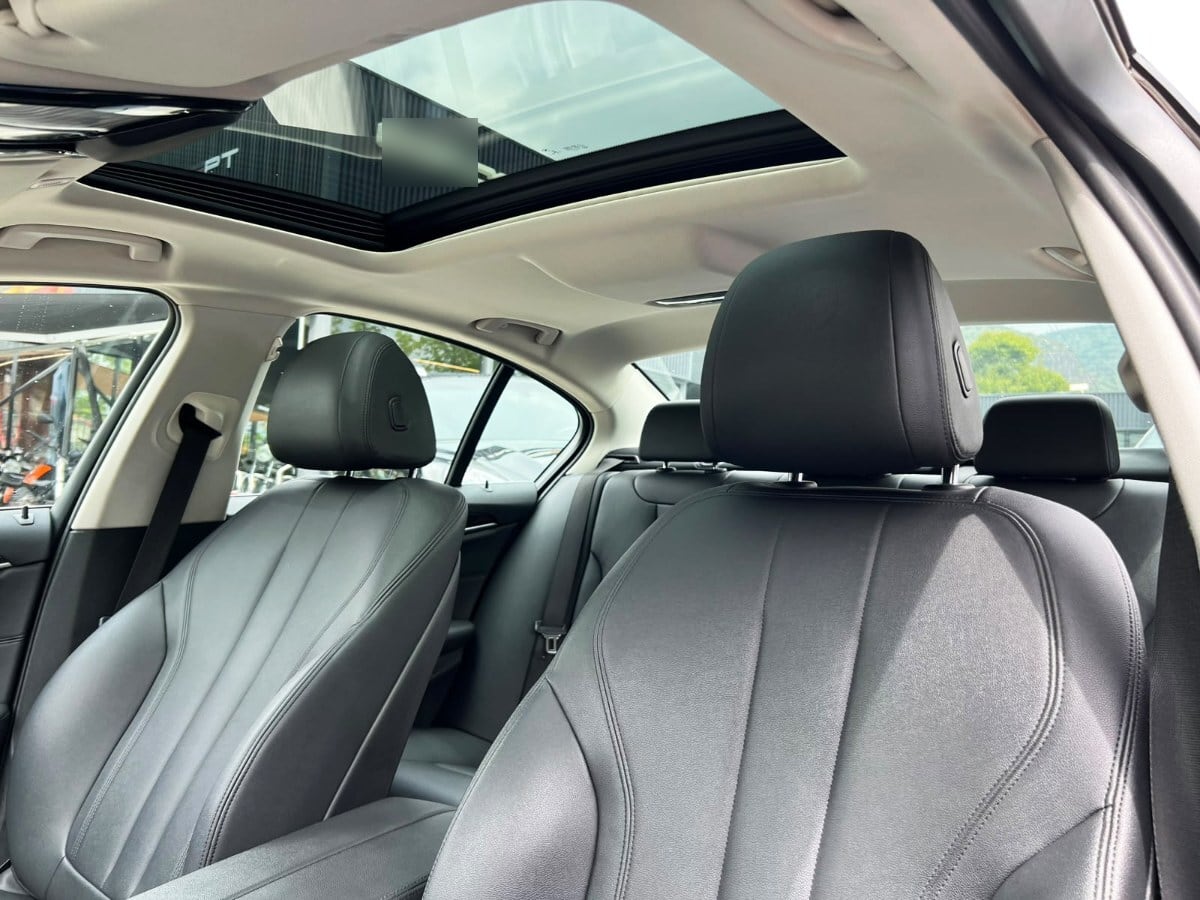 BMW 520i - año 2019