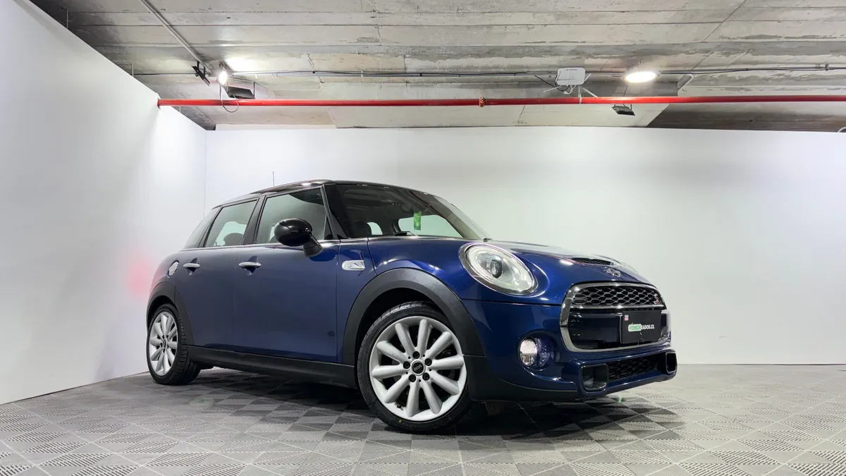 Mini Cooper S 2.0 S F56 At año 2015