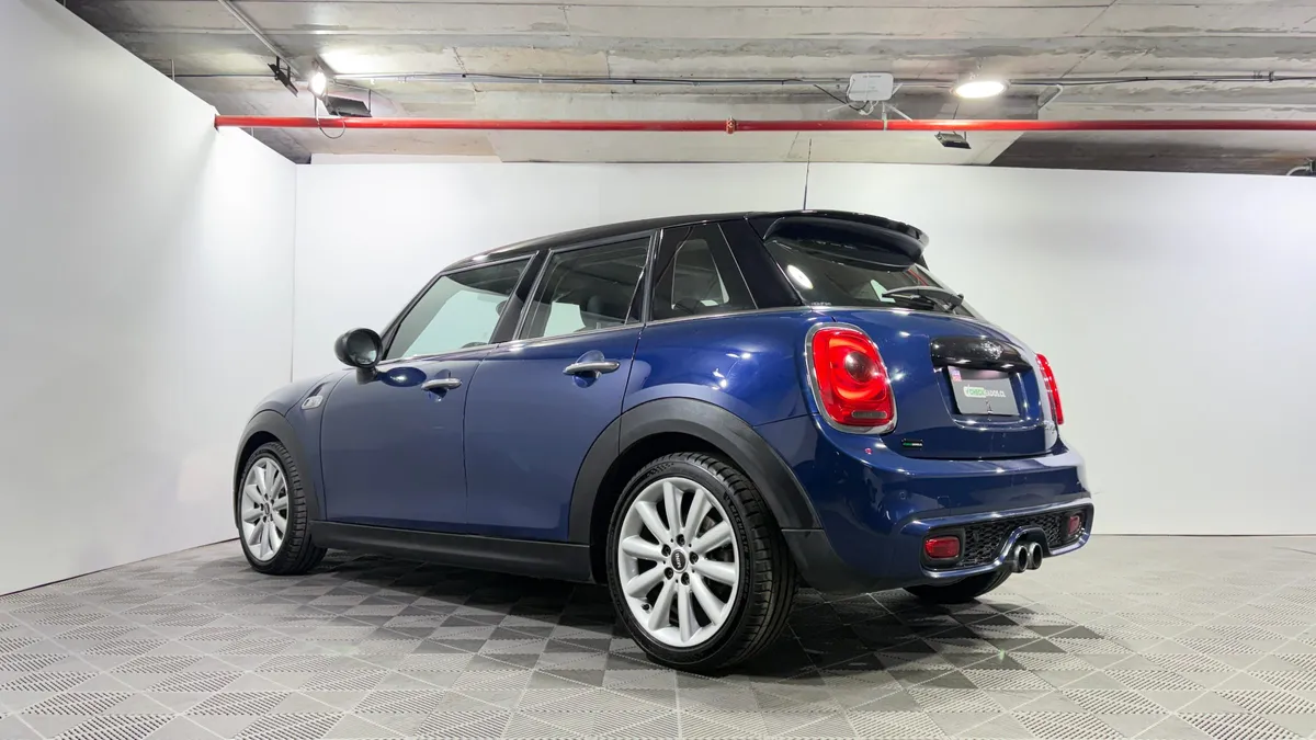 Mini Cooper S 2.0 S F56 At año 2015