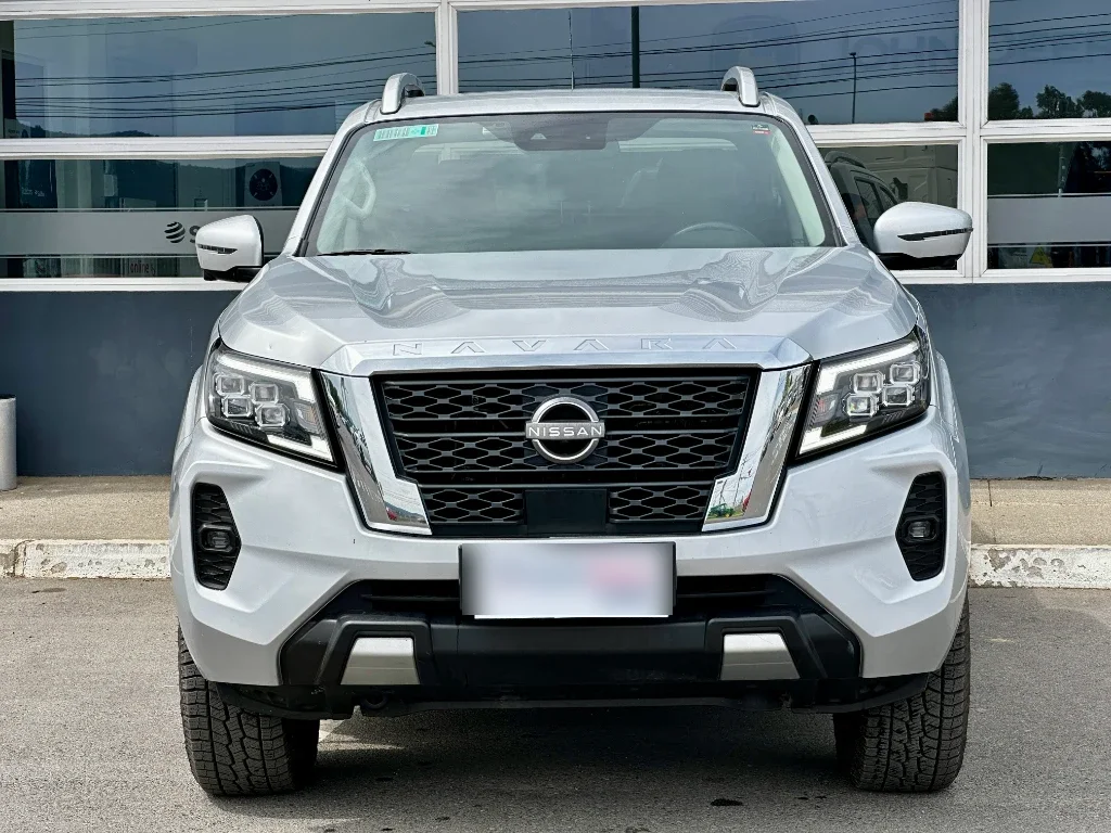 Nissan Navara Navara Dc 4x4 2.3tdi Le At año 2023