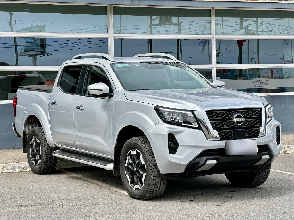 Nissan Navara Navara Dc 4x4 2.3tdi Le At año 2023