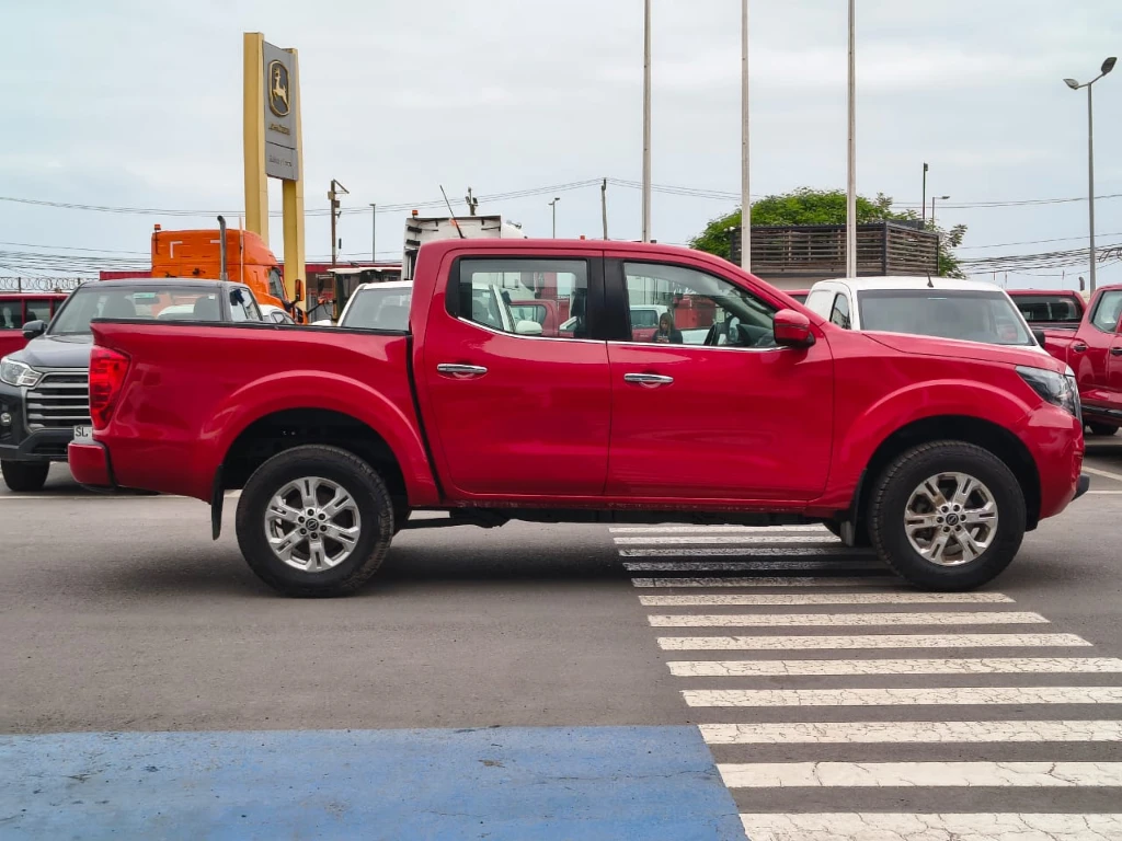 Nissan Navara Dc 4x2 2.3tdi Xe año 2023
