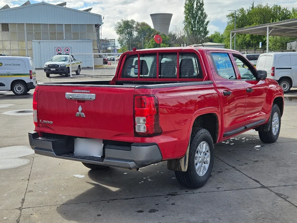 Mitsubishi L200 Katana Xrt 4x4 2.4 año 2024