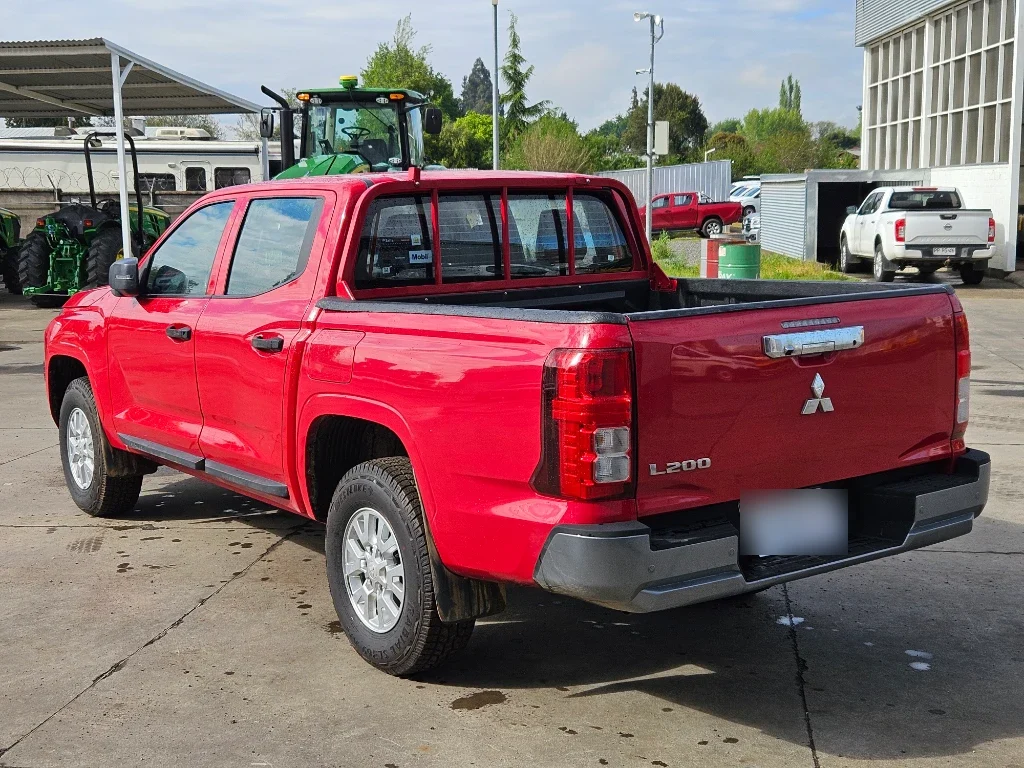 Mitsubishi L200 Katana Xrt 4x4 2.4 año 2024