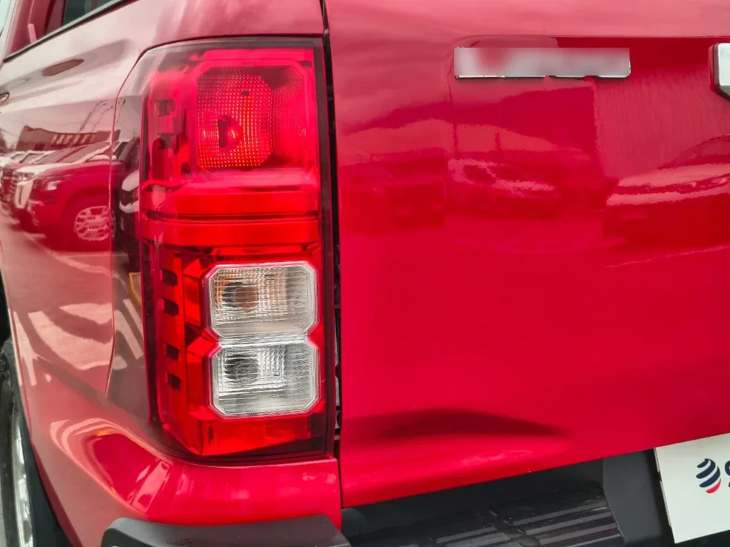 Mitsubishi L200 Katana D/c 2.4 Tdi Mt Xrt 4x4 año 2024