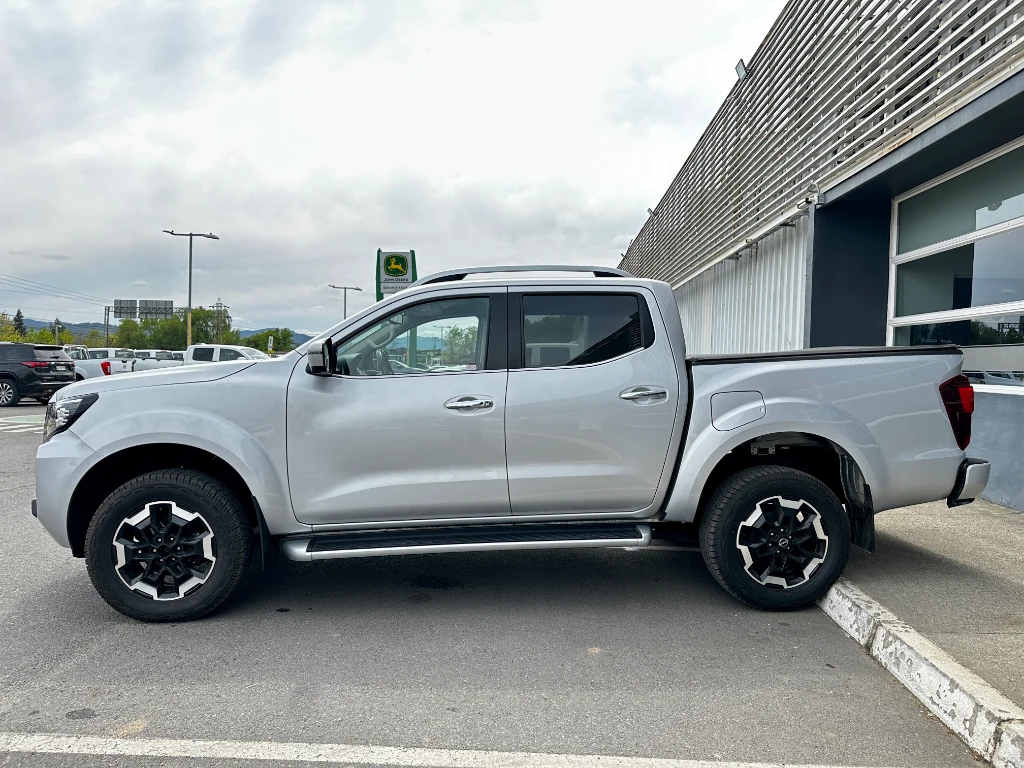 Nissan Navara Navara Dc 4x4 2.3tdi Le At año 2023