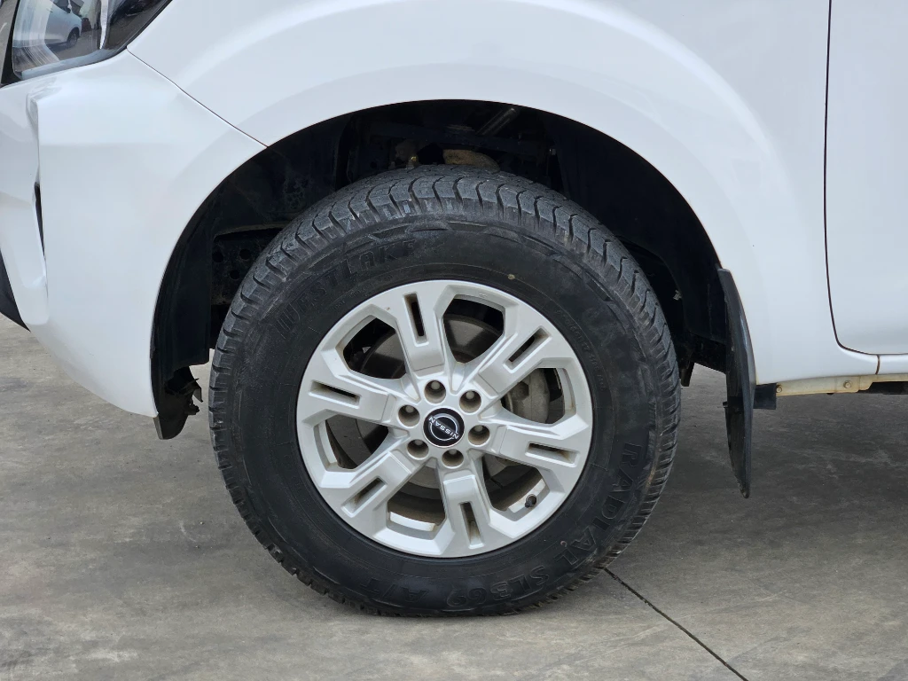 Nissan Navara Navara Dc 4x2 2.3tdi Xe año 2023