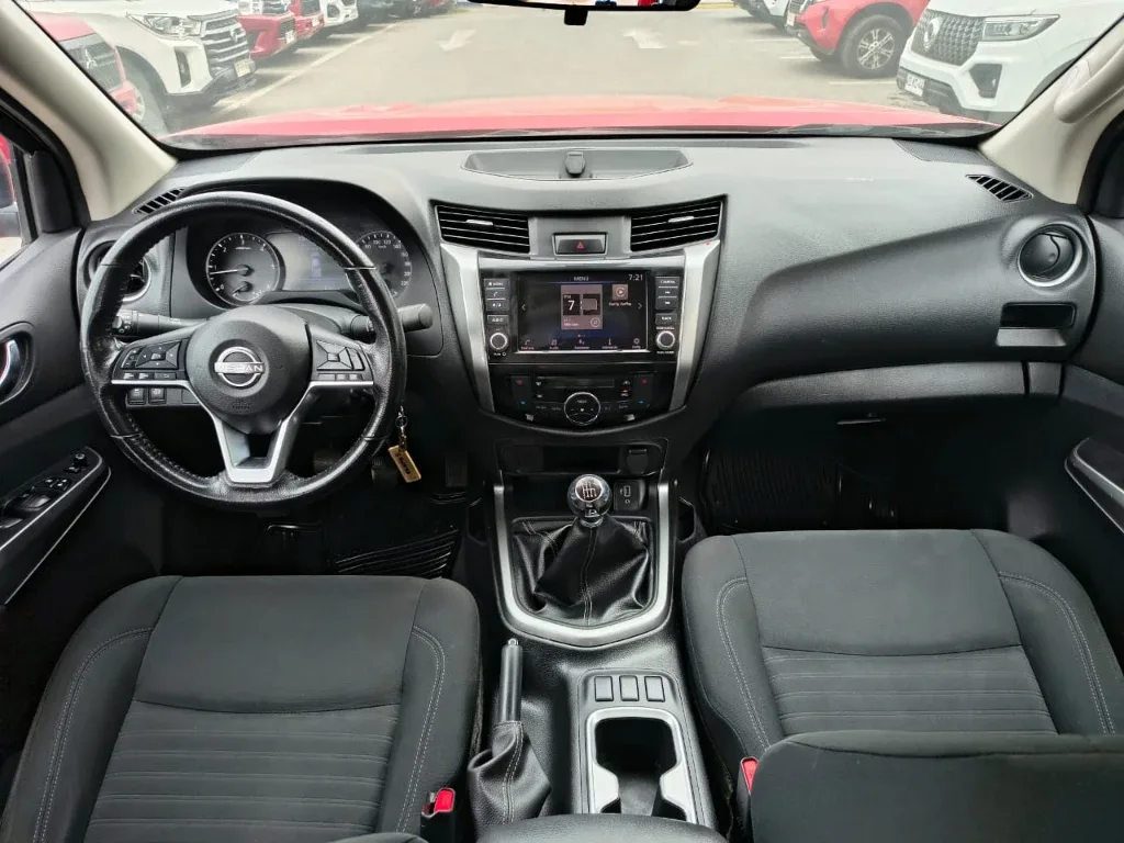 Nissan Navara Dc 4x2 2.3tdi Xe año 2023