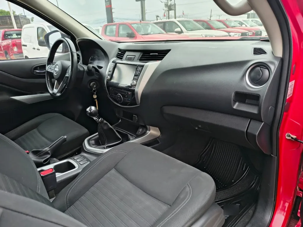 Nissan Navara Dc 4x2 2.3tdi Xe año 2023