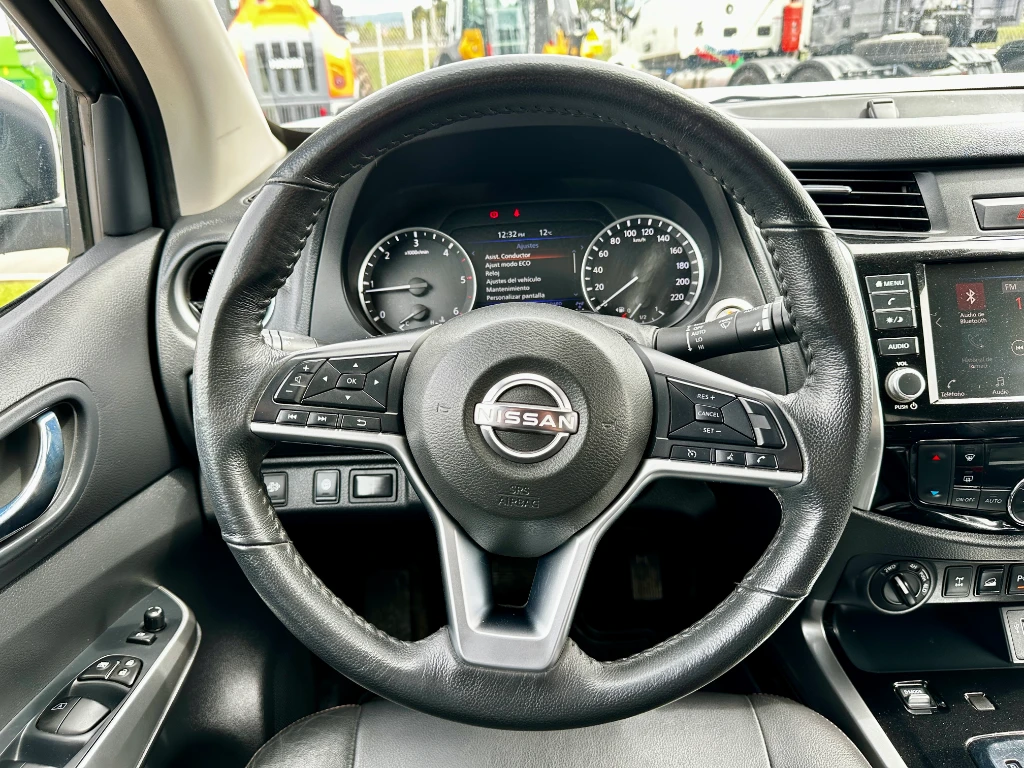 Nissan Navara Navara Dc 4x4 2.3tdi Le At año 2023