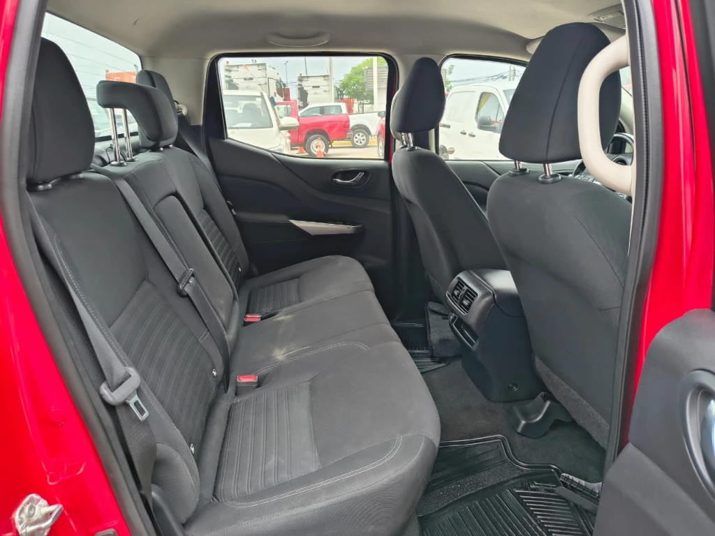 Nissan Navara Dc 4x2 2.3tdi Xe año 2023