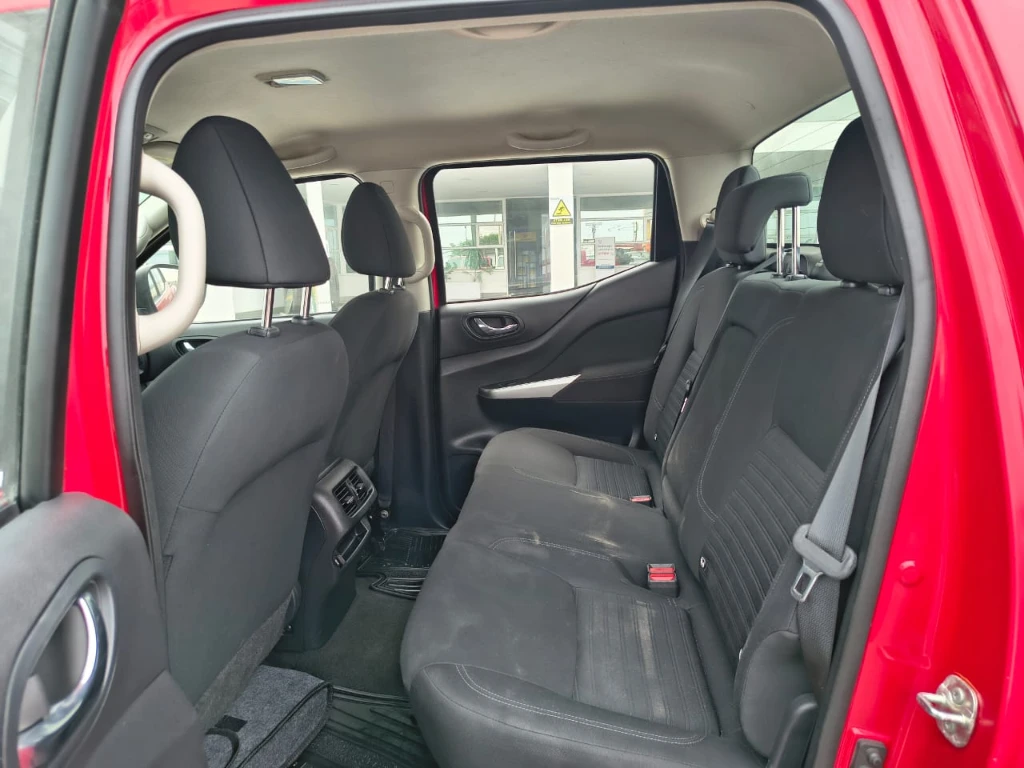 Nissan Navara Dc 4x2 2.3tdi Xe año 2023