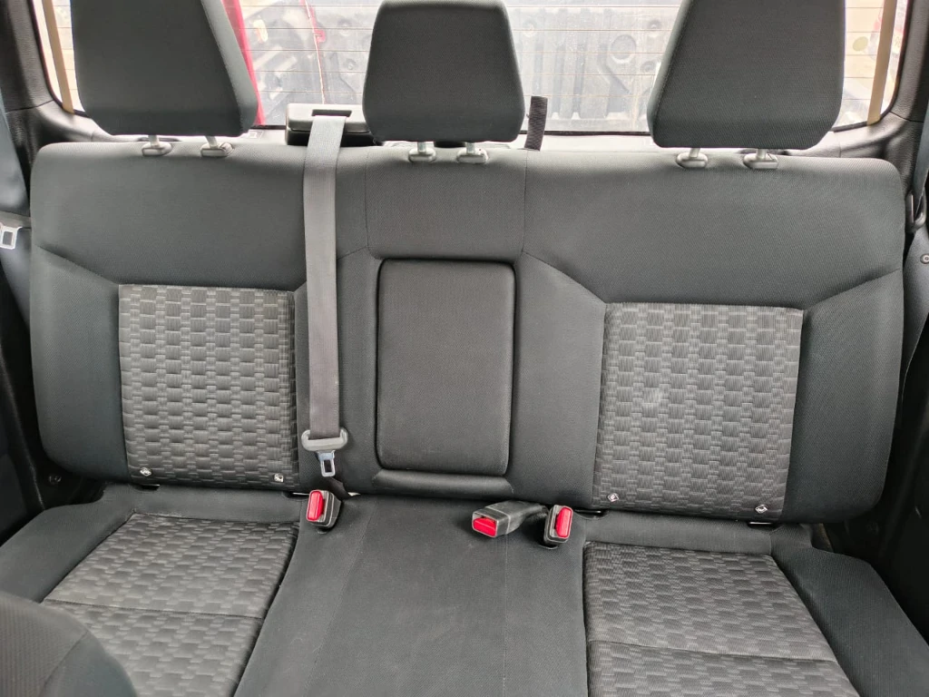 Mitsubishi L200 Katana D/c 2.4 Tdi Mt Xrt 4x4 año 2024